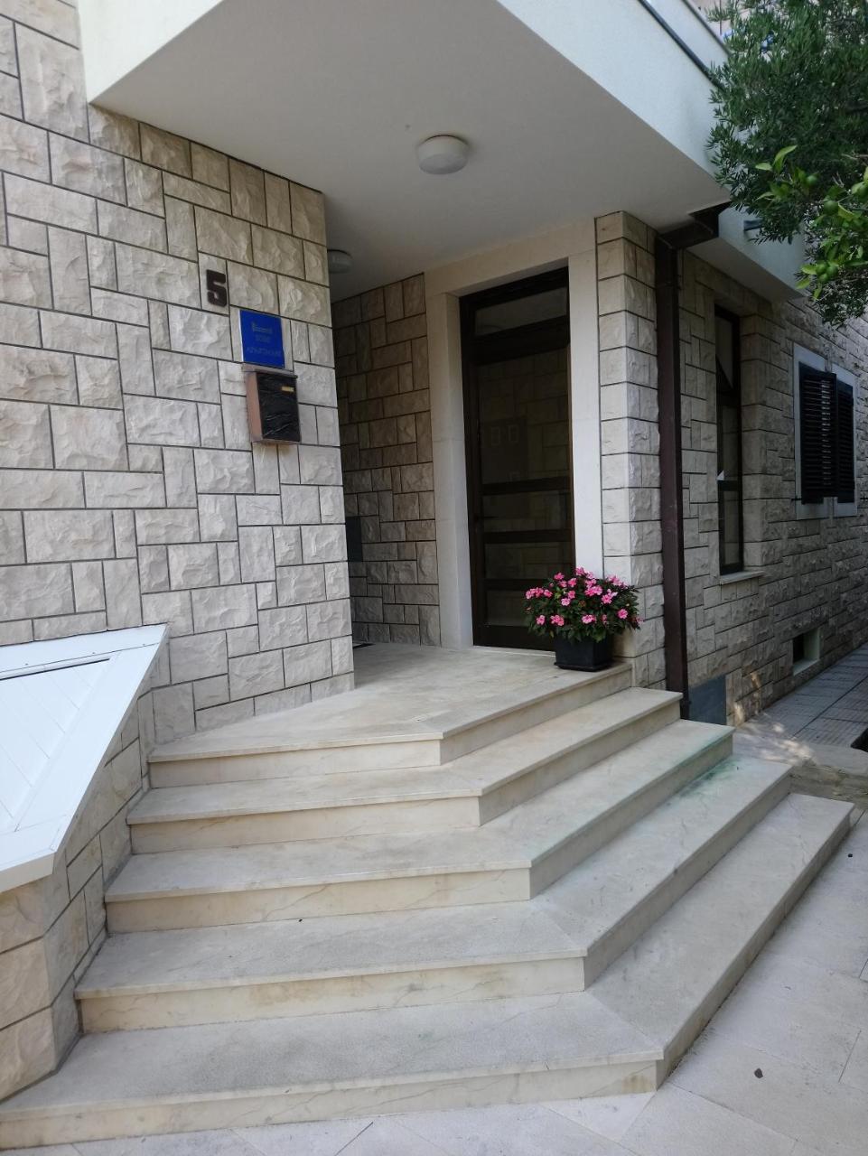 Guesthouse Mario&Marina Makarska Zewnętrze zdjęcie