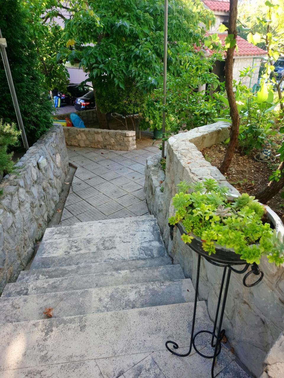 Guesthouse Mario&Marina Makarska Zewnętrze zdjęcie